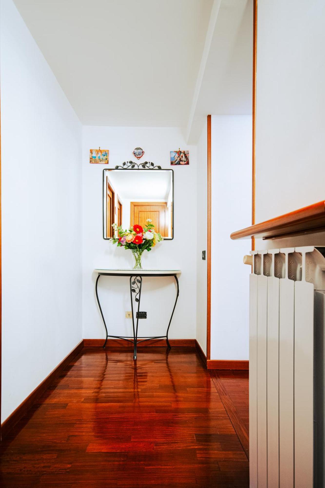 La Casa Di Scio Scio & La Stanza Di Scio Scio Apartment Наполи Екстериор снимка