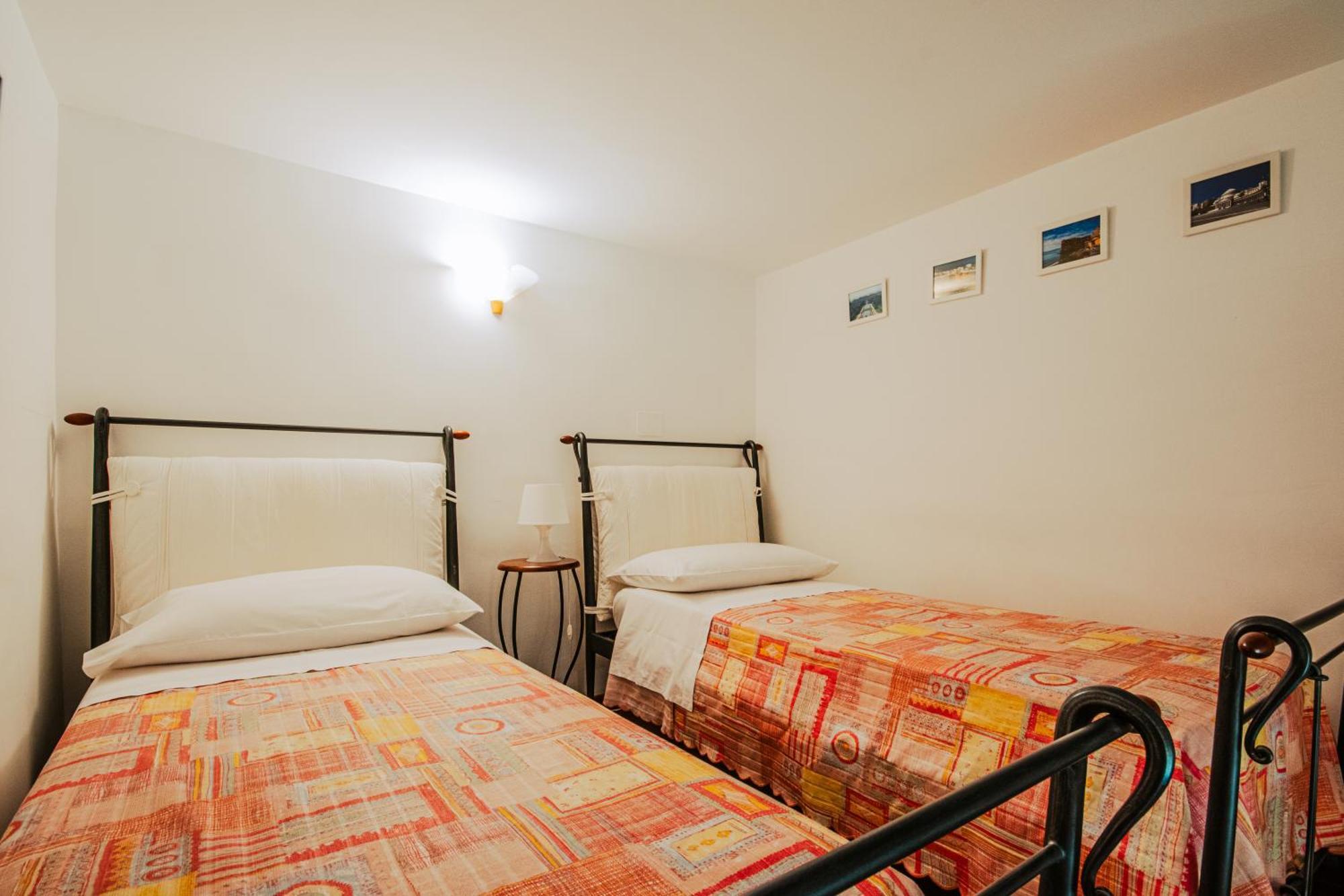 La Casa Di Scio Scio & La Stanza Di Scio Scio Apartment Наполи Екстериор снимка